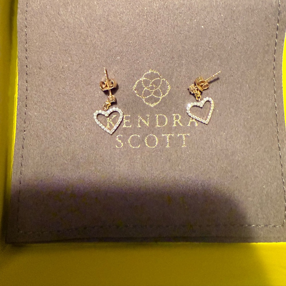 Kendra Scott Gold Diamond Heart Earrings